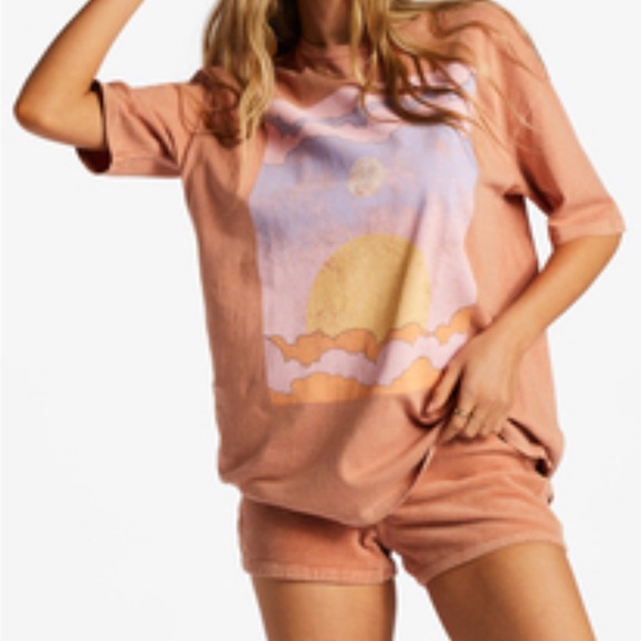 Billabong Sunset Graphic Tee in Pink and Yellow - Picture 1 of 5